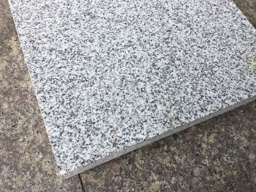 麻城張順利石材廠 專業供應湖北芝麻白與芙蓉白多品類石材