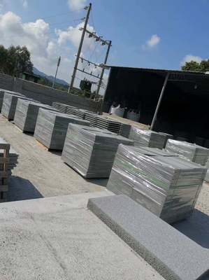 五顏六色仿花崗巖透水磚 市政園林景觀鋪裝的環(huán)保新選擇